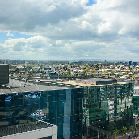 Апартаменты Urbanminder @ Docklands Мельбурн Экстерьер фото
