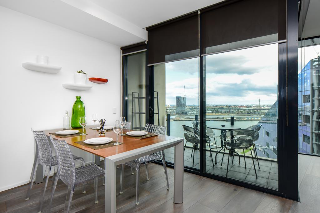 Апартаменты Urbanminder @ Docklands Мельбурн Экстерьер фото