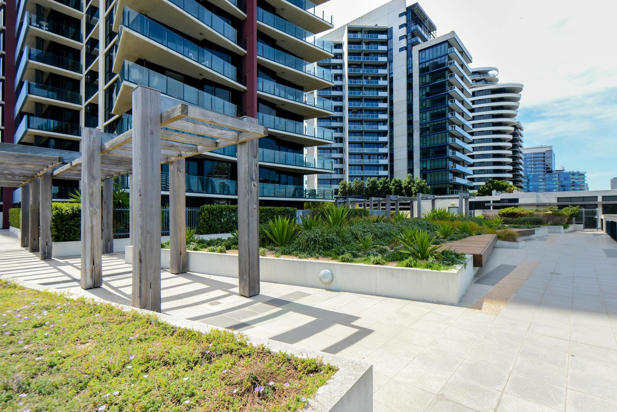 Апартаменты Urbanminder @ Docklands Мельбурн Экстерьер фото