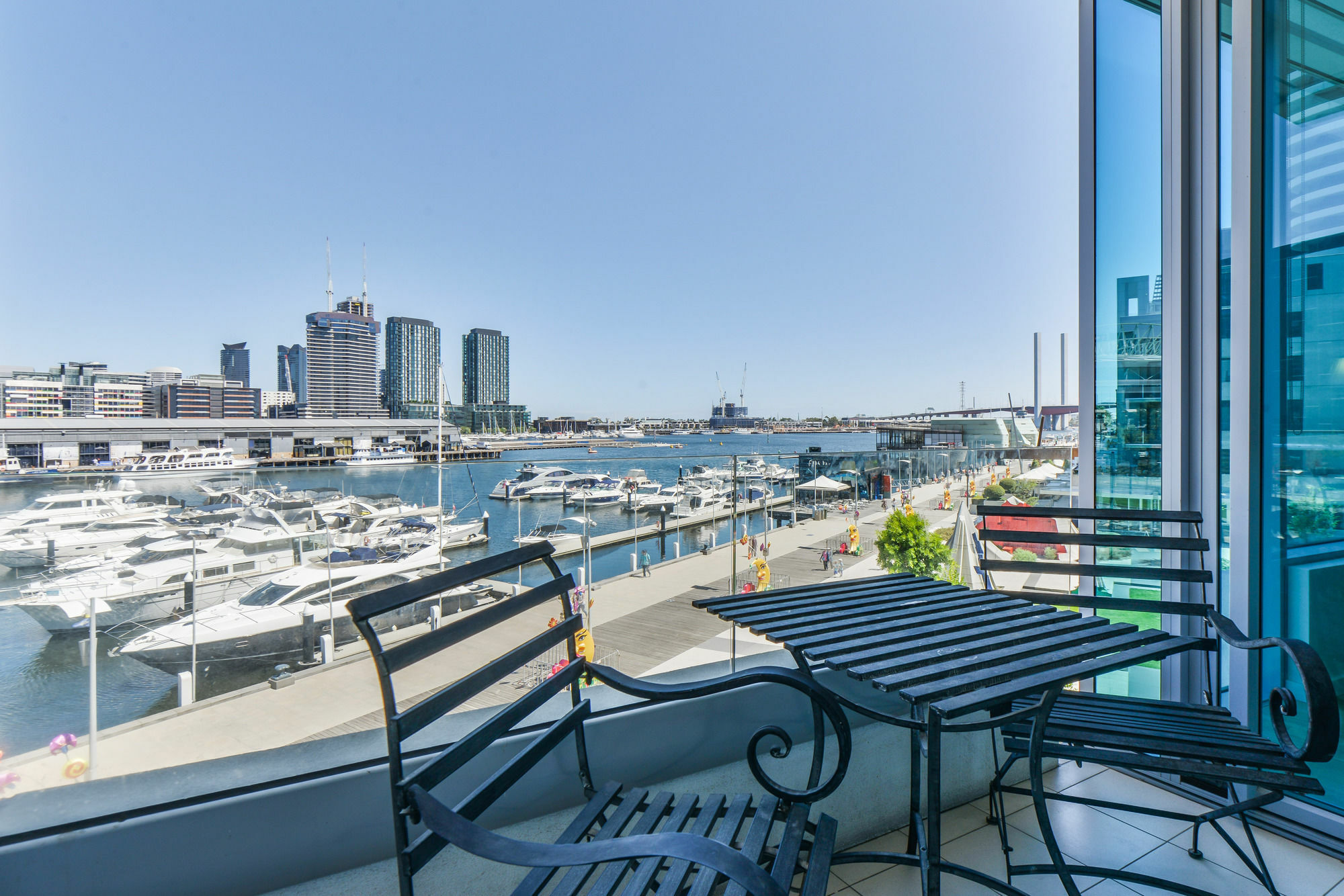 Апартаменты Urbanminder @ Docklands Мельбурн Экстерьер фото