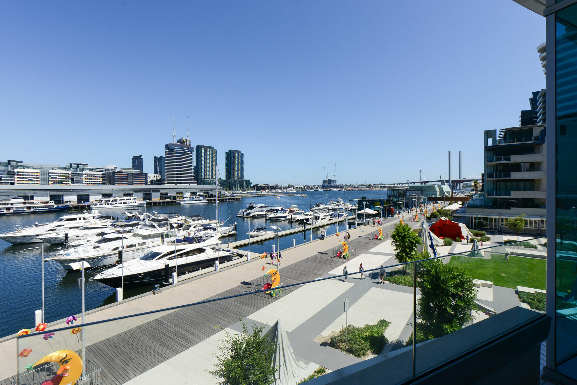Апартаменты Urbanminder @ Docklands Мельбурн Экстерьер фото